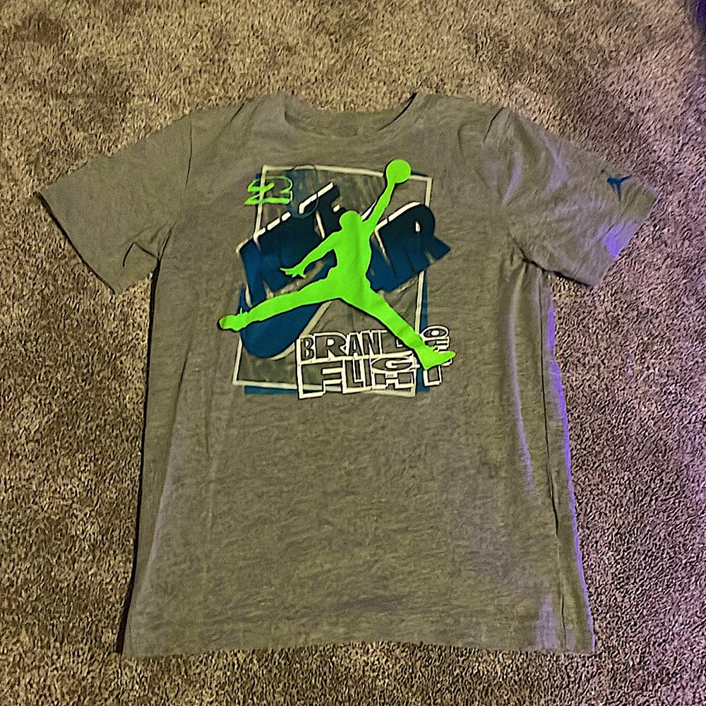 Grey and neon Nike Air Jordan graphic tee